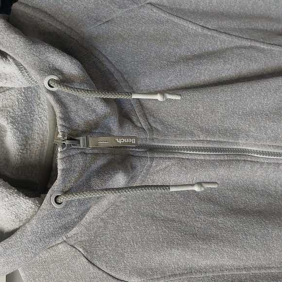 Bench Long Hoodie - Picture 4 of 4